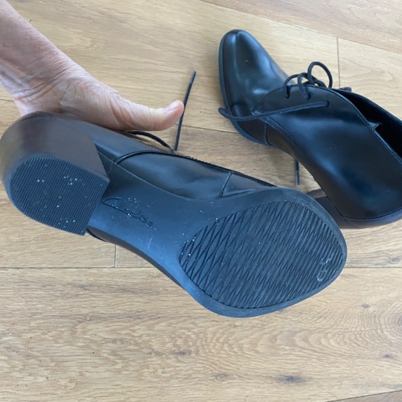 New Clarks Lace Up Boots - 8 - Picture 3 of 5